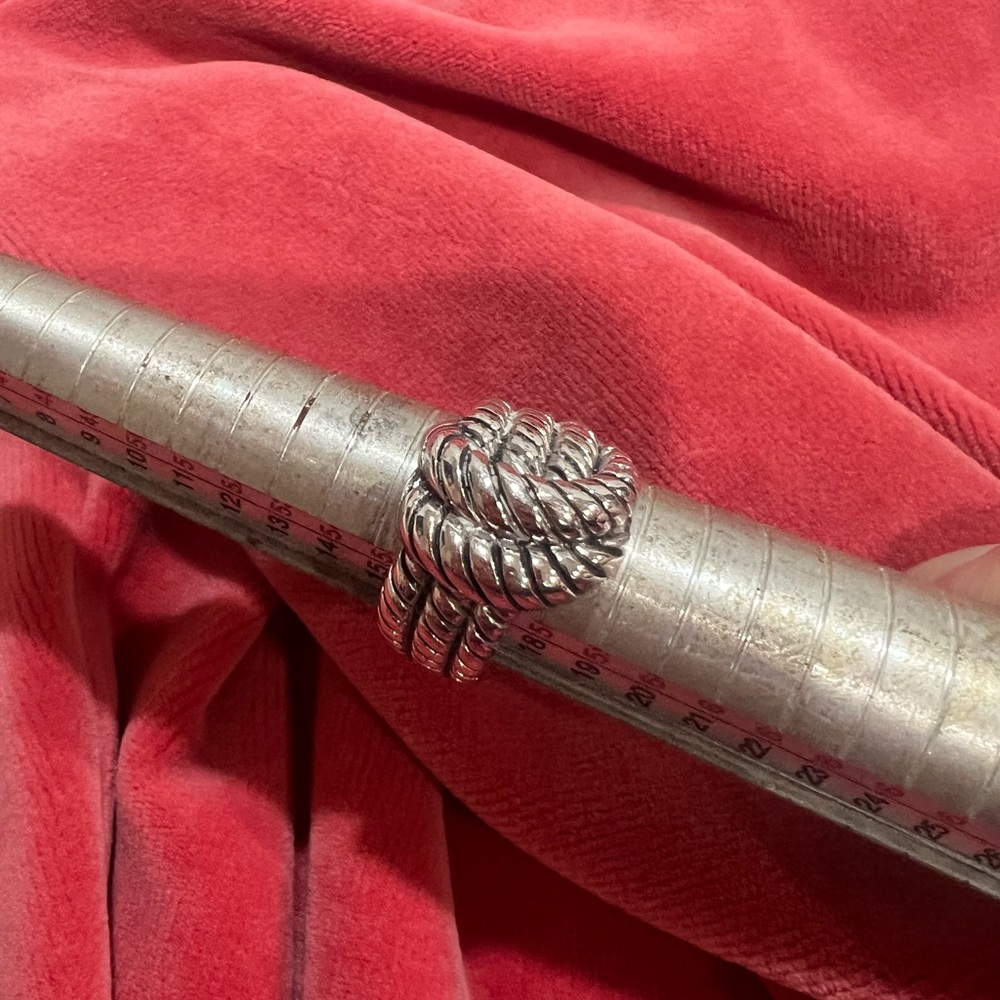 Lia Sophia Silver love me knot ring